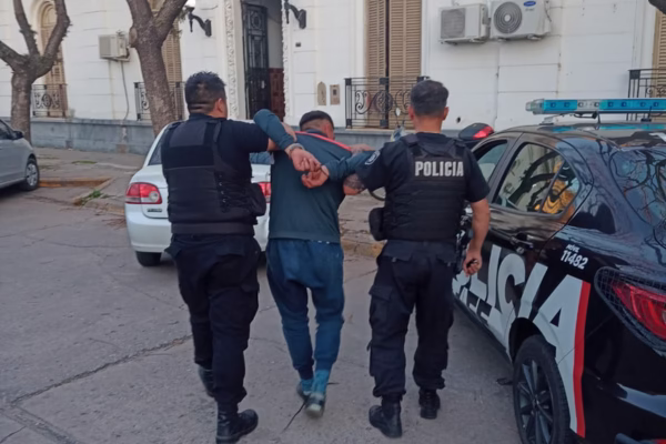 VILLA CONSTITUCIÓN: detuvieron a LALI 👀