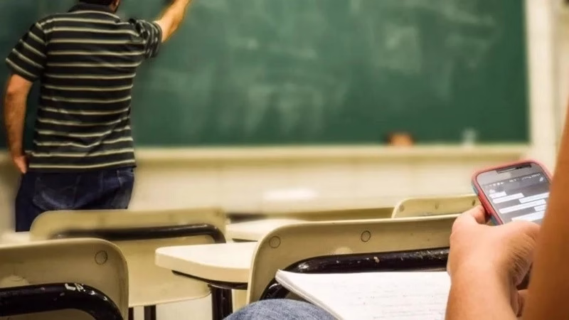 CHAU CELU: Santa Fe endurece la prohibición📱👀