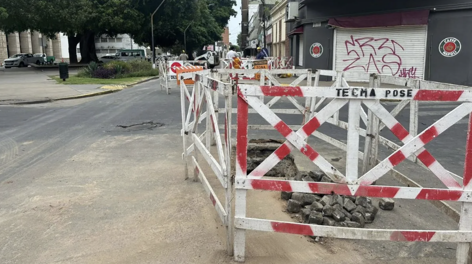 Santa Fe, modo “pista de obstáculos”: cortes, desvíos y colectivos haciendo malabares 🚧🚌