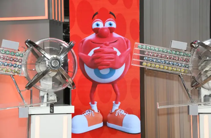 Dos afortunados y un pozo demencial: el Quini 6 repartió $8.222 millones 💸🎟️