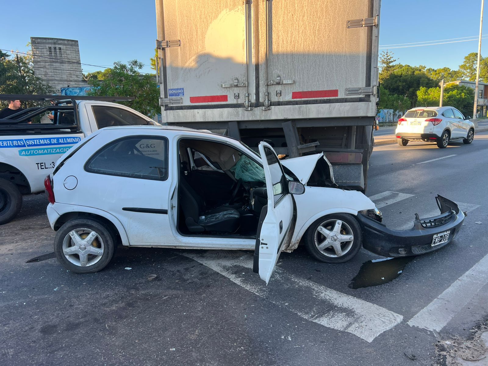 Choque múltiple en la Ruta 1 y gran despliegue de emergencia
